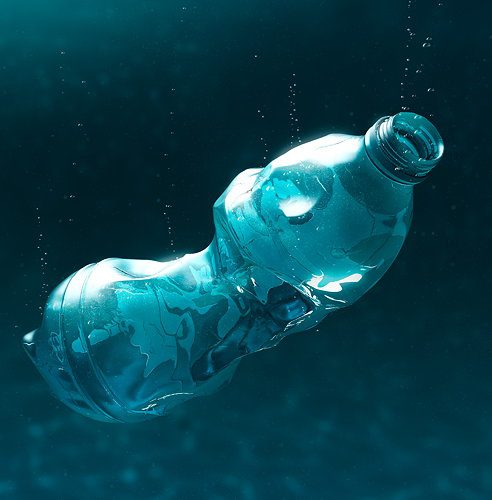 PET Bottles in Ocean Degrade